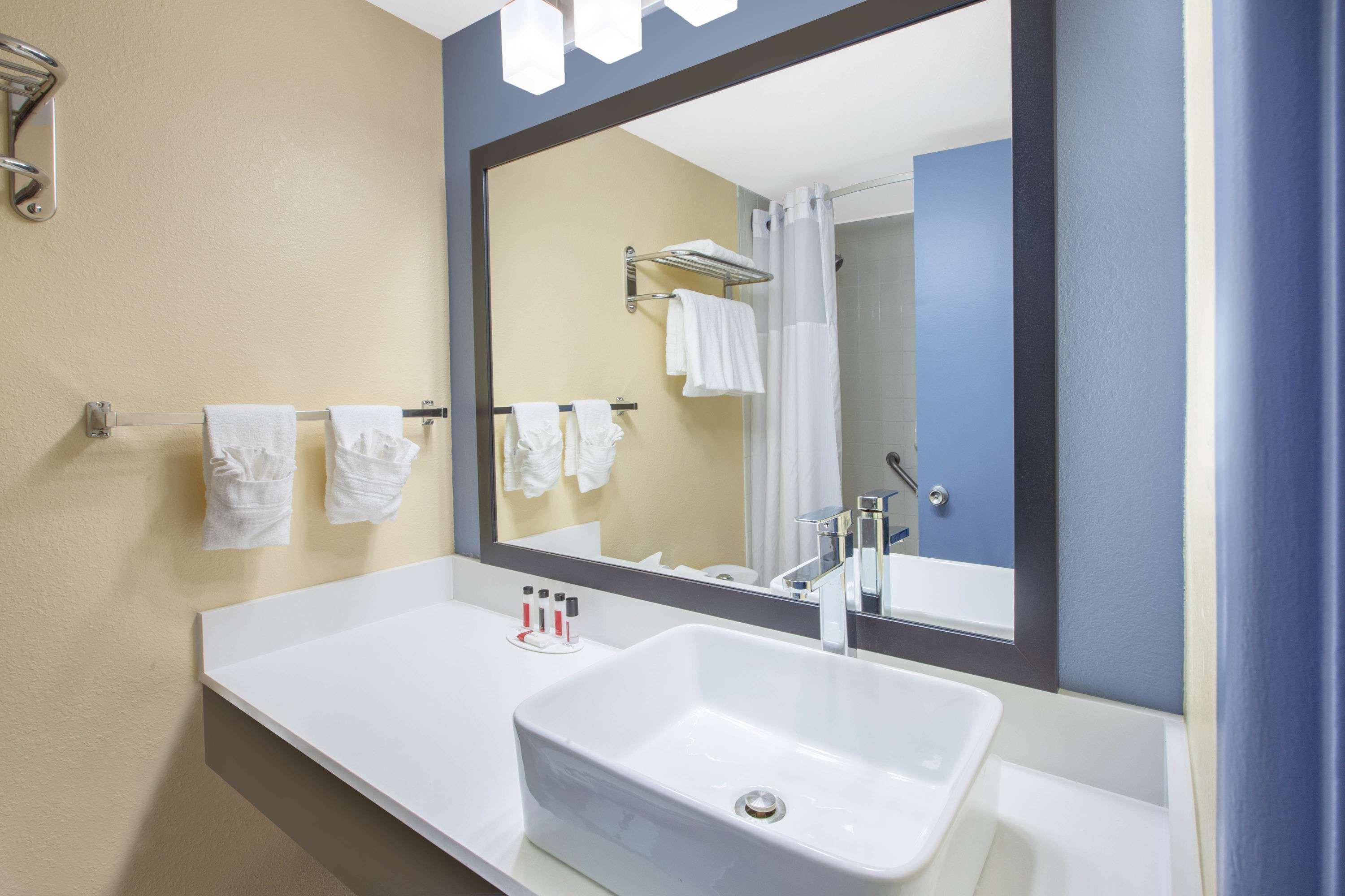 Days Inn & Suites By Wyndham Grand Rapids Near Downtown Wyoming Luaran gambar