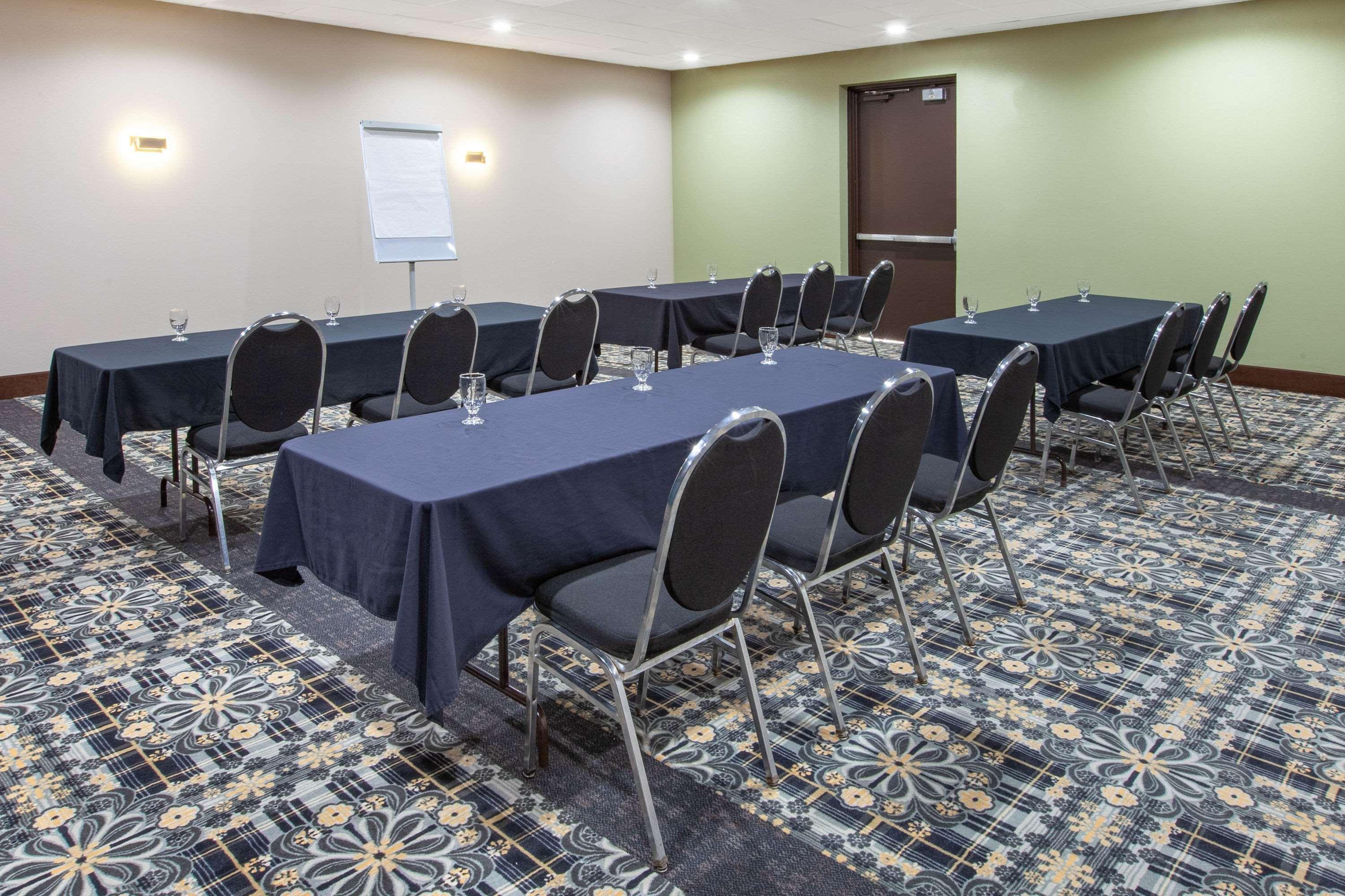Days Inn & Suites By Wyndham Grand Rapids Near Downtown Wyoming Luaran gambar