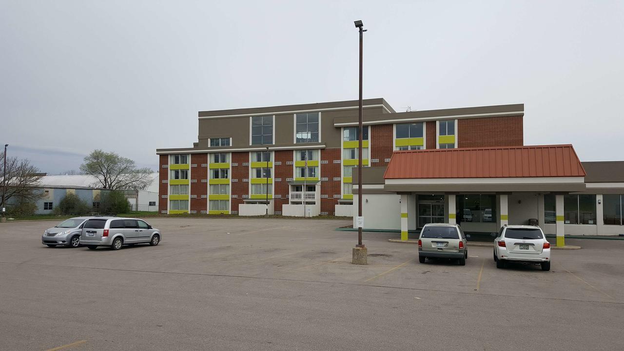 Days Inn & Suites By Wyndham Grand Rapids Near Downtown Wyoming Luaran gambar